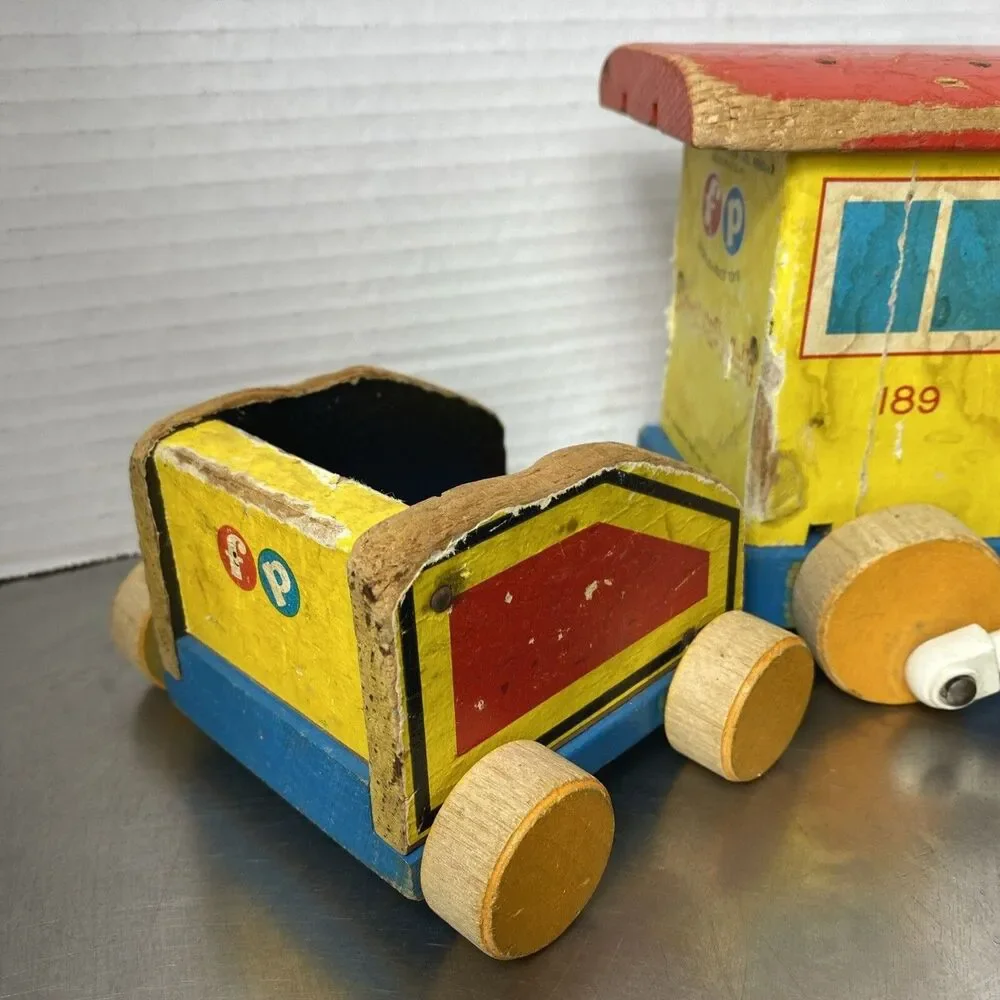 Vintage 1958 Fisher Price Looky Chug Train 189 Wood Pull Toy Wooden Nursery